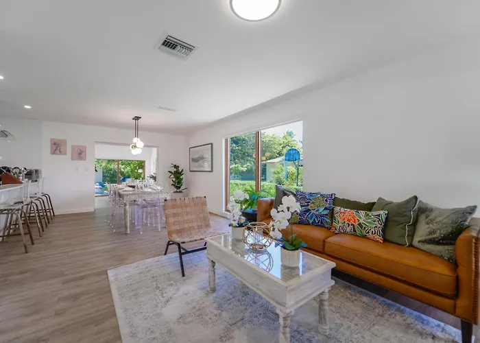 Awesome 4 Bedroom Housew/Pool @Westchester Miami